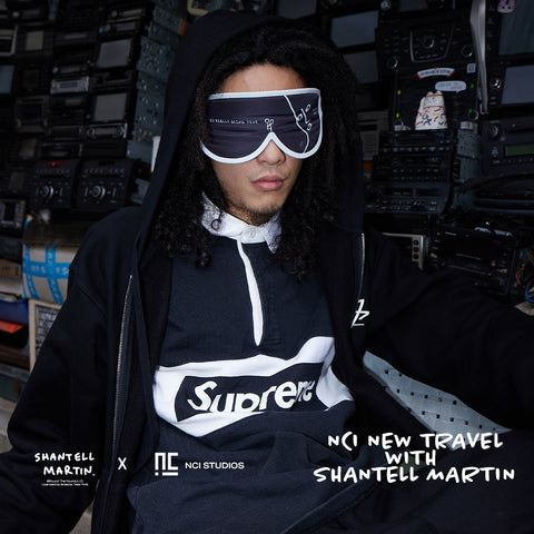 NCI NEW TRAVEL 枕頭眼罩 - Shantell Martin : I Above You