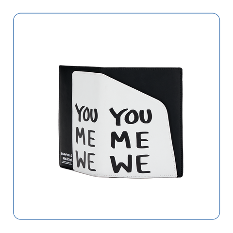 NCI NEW TRAVEL 護照夾 - Shantell Martin : Are You You