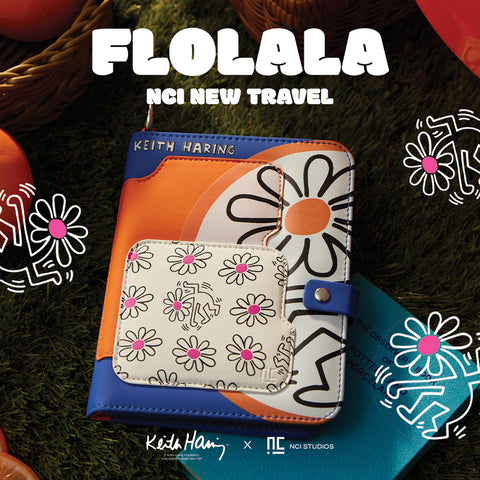 NCI NEW TRAVEL 多功能護照夾 - Keith Haring : 花拉拉 (藍)